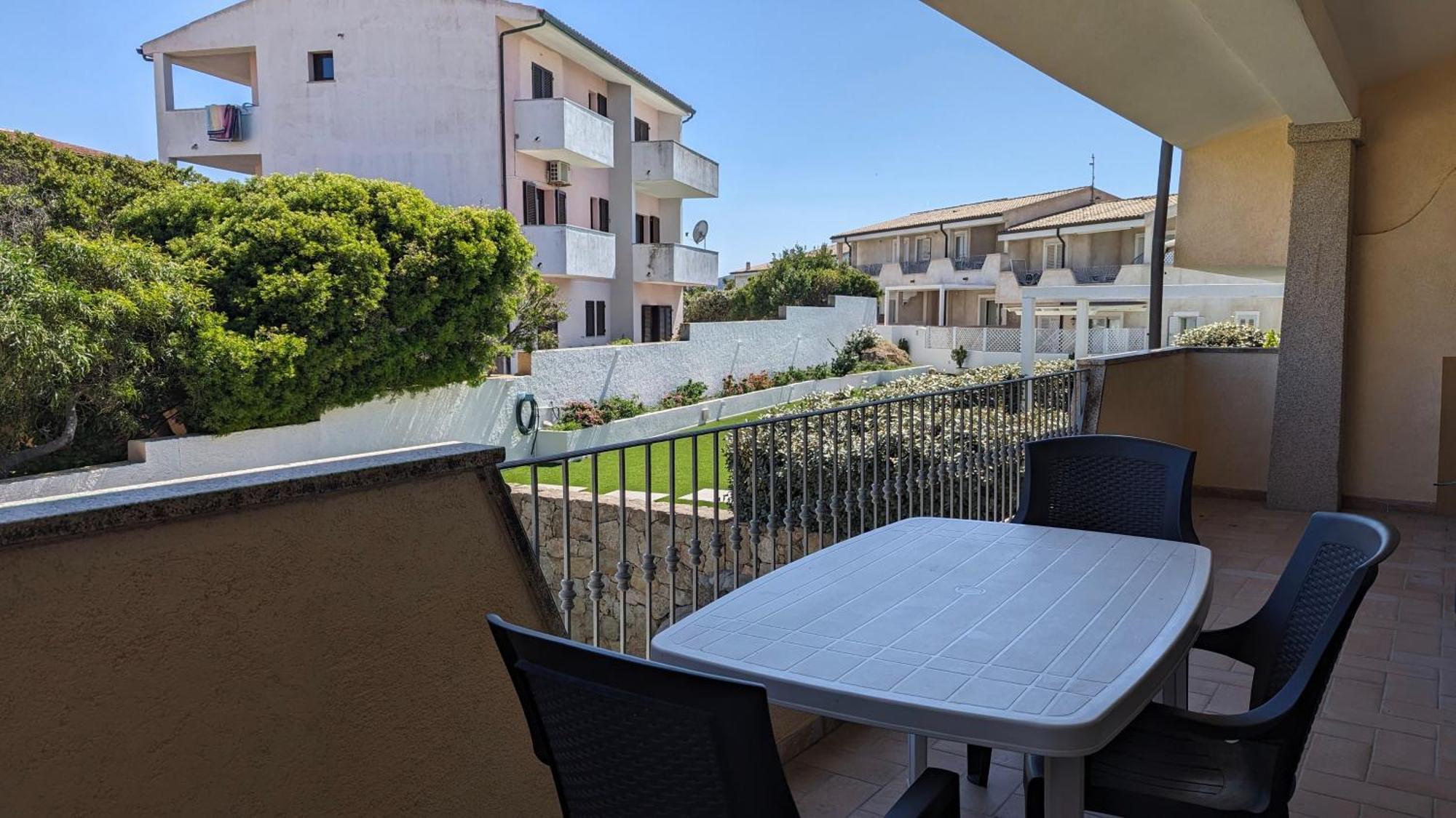 Appartamento Con Piscina - Luna Ruja Palau Exteriör bild